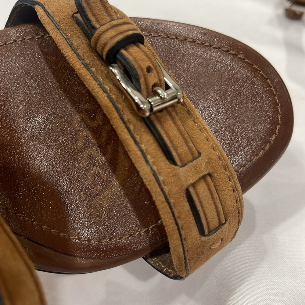 Tod’s Leather Ankle Strap Sandals - Picture 7 of 7